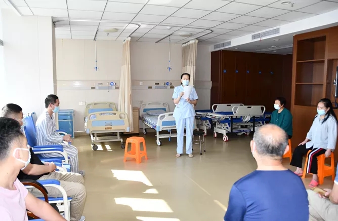 倾听患者心声丨我院召开工休座谈会(图1) 倾听患者心声丨我院召开工休座谈会(图1)