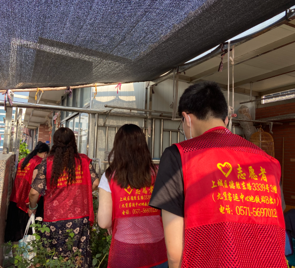 关爱社区老人丨特殊老人随访服务走进九堡社区