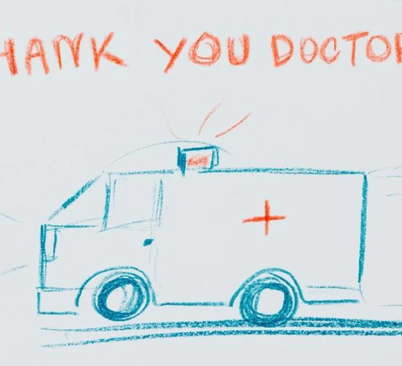 他说：谢谢小姐姐！