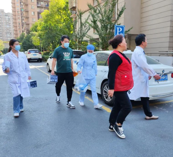 党建引领 爱满重阳丨杭州城东医院走访慰问社区老党员