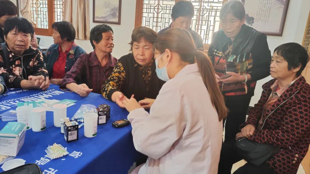 杭州城东医院,健康义诊,公益,重阳 杭州城东医院,健康义诊,公益,重阳