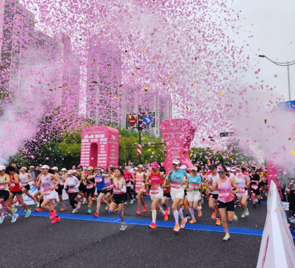 “医”心守护丨杭州城东医院护航杭州女子半程马拉松