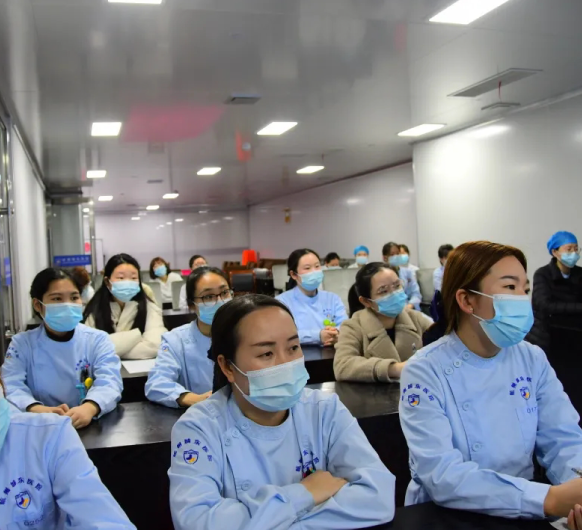 【抗疫】加强疫情防控知识培训 筑牢常态化疫情防控防线