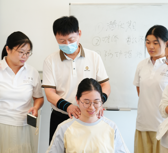 义诊进企业 健康暖人心丨杭州城东医院中医科走进贝康国际开展养生科普义诊